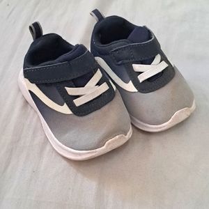 Boy shoes